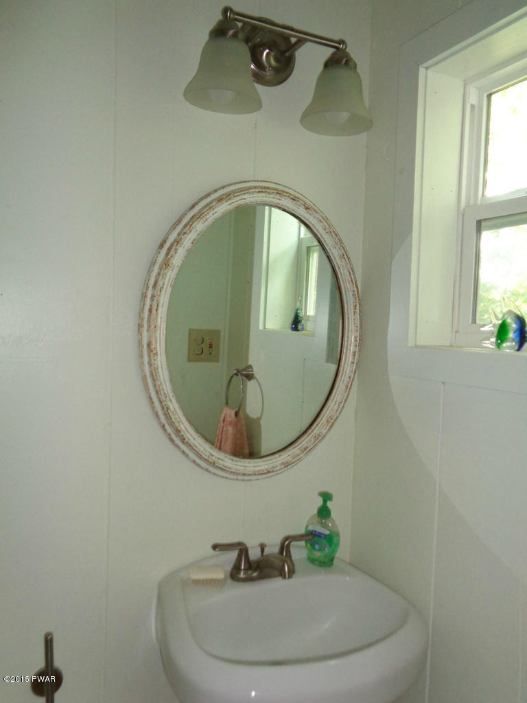 112 Mountain View Road Newfoundland, PA 18445 - Photo 30 of 35
