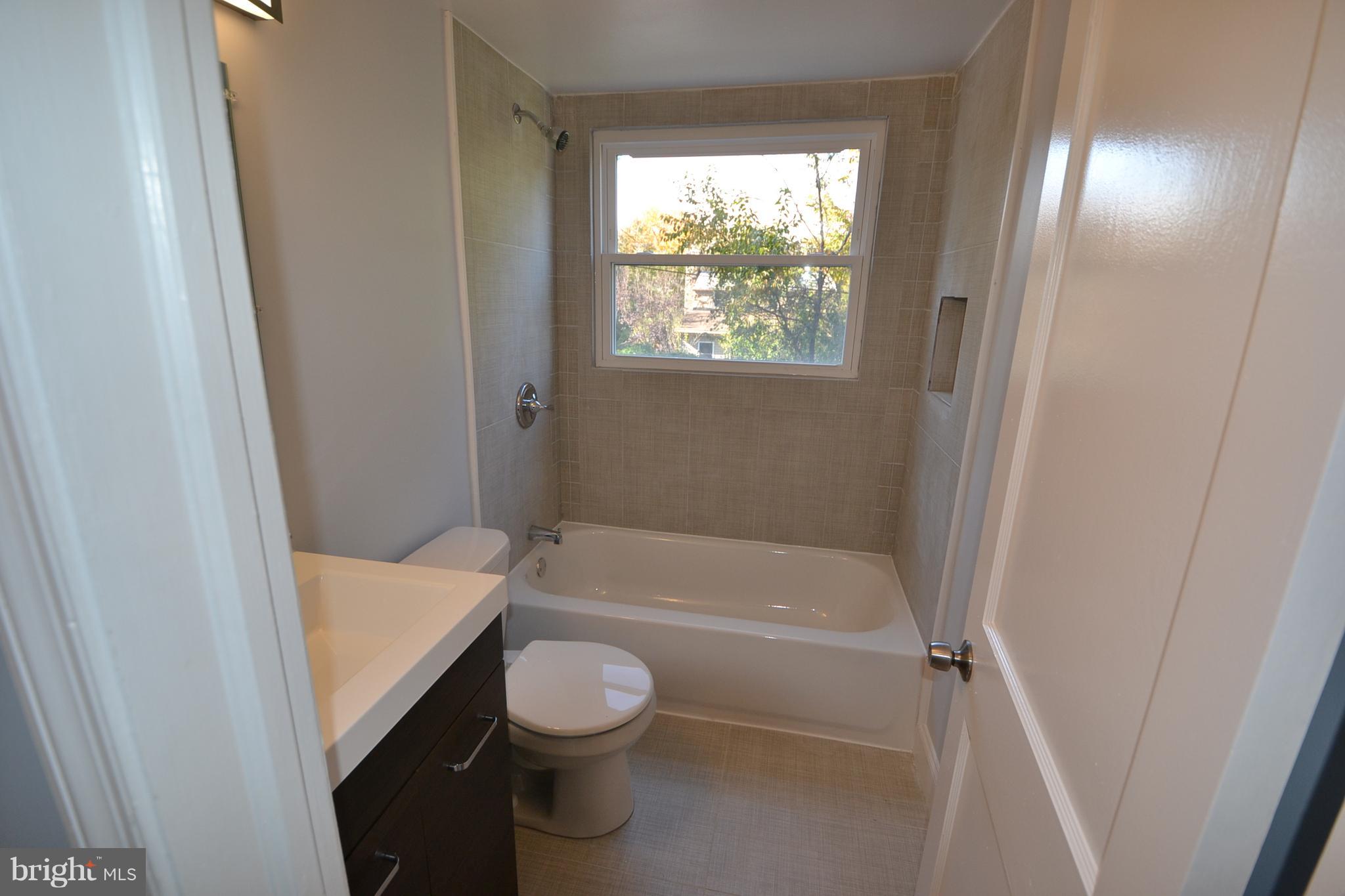 2508 Steele Road Baltimore, MD 21209 - Photo 15 of 25 Second floor bathroom