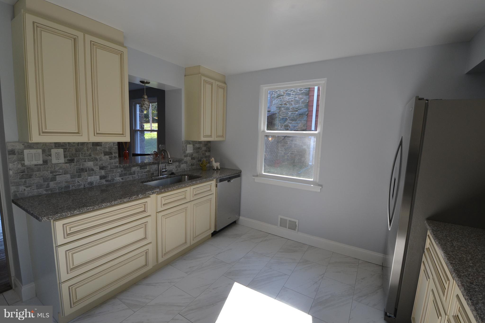 2508 Steele Road Baltimore, MD 21209 - Photo 7 of 25 Kitchen #2