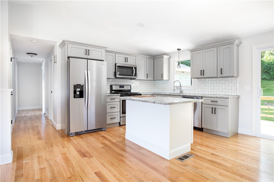 22 Silver Spring Road North Kingstown, RI 02852 - Photo 12 of 33 Gallery Image 12