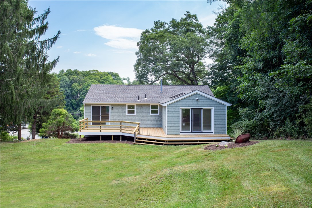 22 Silver Spring Road North Kingstown, RI 02852 - Photo 5 of 33 Gallery Image 5