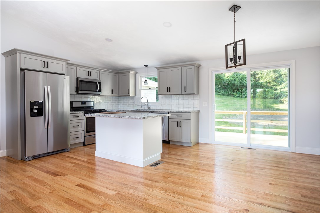 22 Silver Spring Road North Kingstown, RI 02852 - Photo 9 of 33 Gallery Image 9