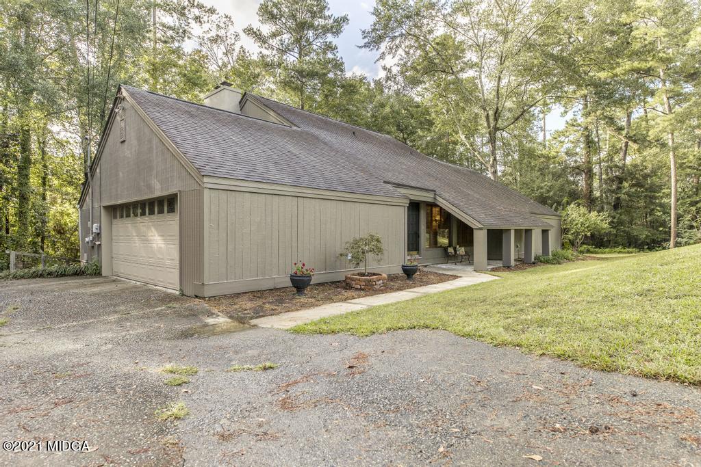 4112 Canyon Road Macon, GA 31210 - Photo 3 of 45 4112 Canyon Rd 7