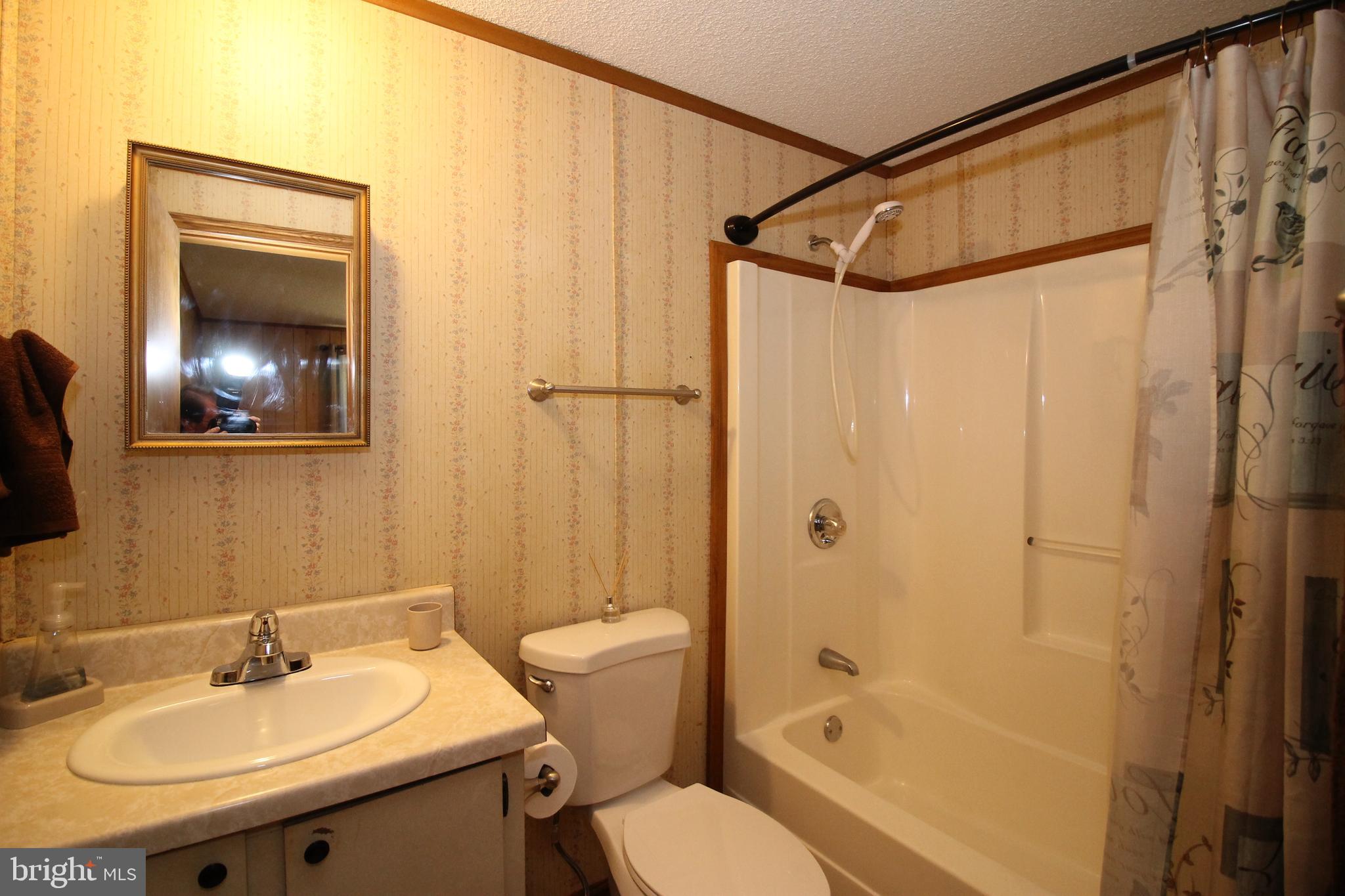 15407 Waterloo Road Amissville, VA 20106 - Photo 14 of 28 Master Bathroom