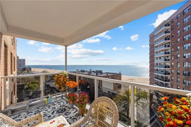 $499,000 | 40 Brighton 1st Road, Unit 10G | Brighton Beach