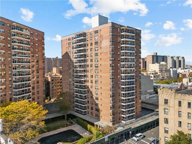$499,000 | 40 Brighton 1st Road, Unit 10G | Brighton Beach