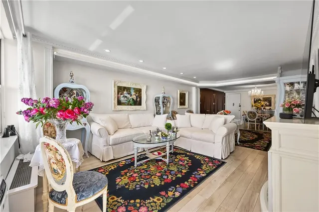 $499,000 | 40 Brighton 1st Road, Unit 10G | Brighton Beach