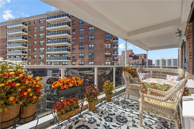 $499,000 | 40 Brighton 1st Road, Unit 10G | Brighton Beach