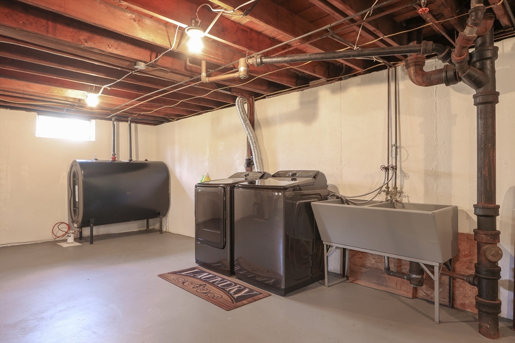 15 Davidson Road Framingham, MA 01701 - Photo 22 of 33 a room with gym equipment