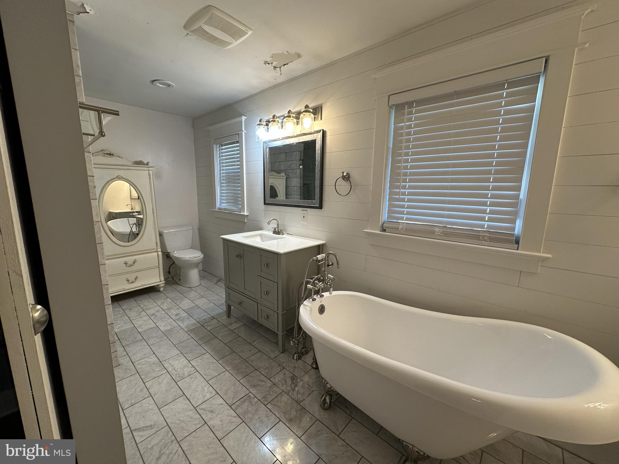 11809 Rivershore Drive Dunkirk, MD 20754 - Photo 19 of 22 Primary Bathroom