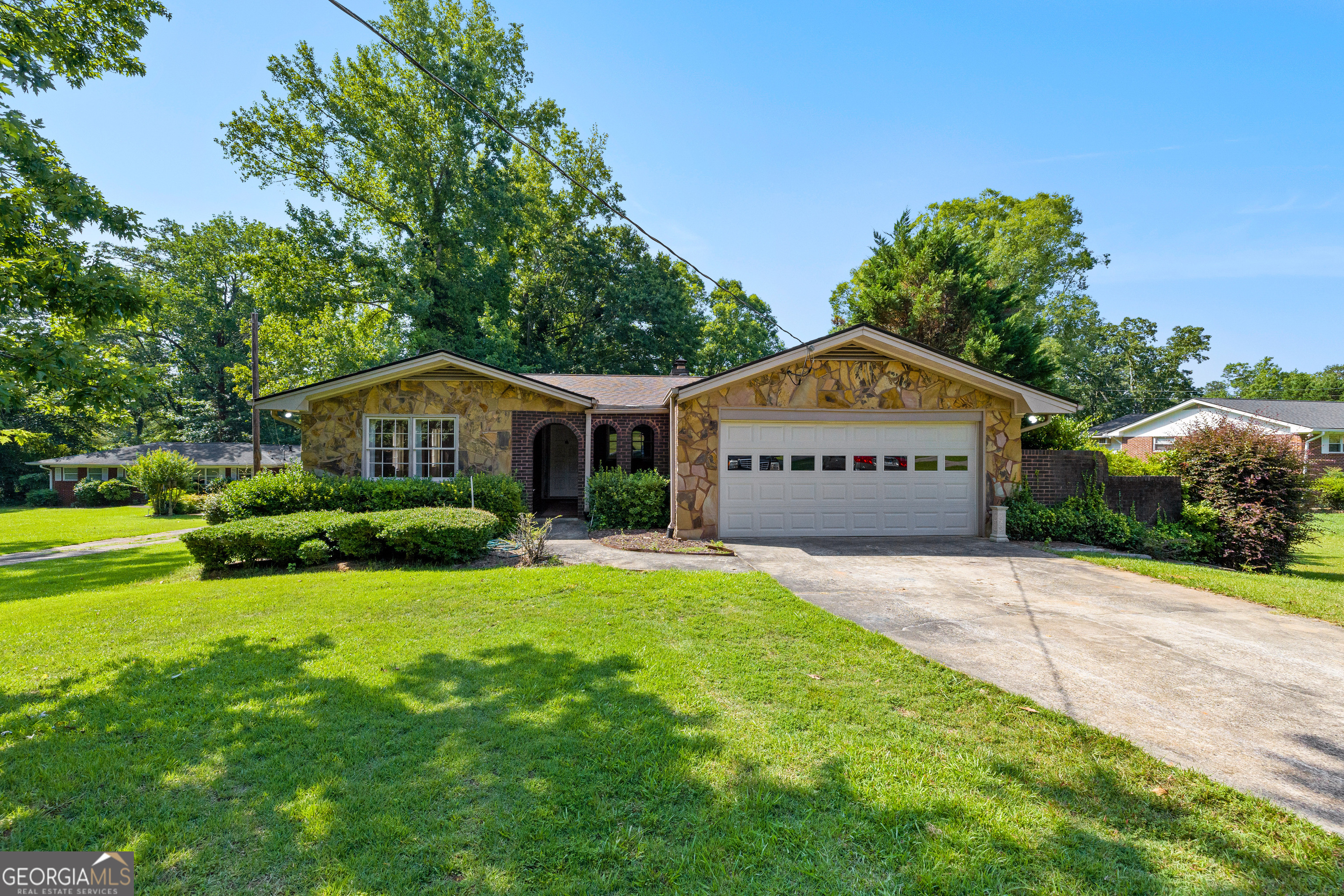45 North Drive Hampton, GA 30228 - Photo 1 of 30