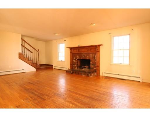 8 Tree Top Way Methuen, MA 01844 - Photo 7 of 21 Gallery Image 7