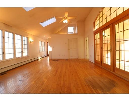 8 Tree Top Way Methuen, MA 01844 - Photo 8 of 21 Gallery Image 8