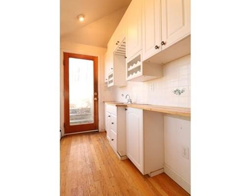 8 Tree Top Way Methuen, MA 01844 - Photo 9 of 21 Gallery Image 9