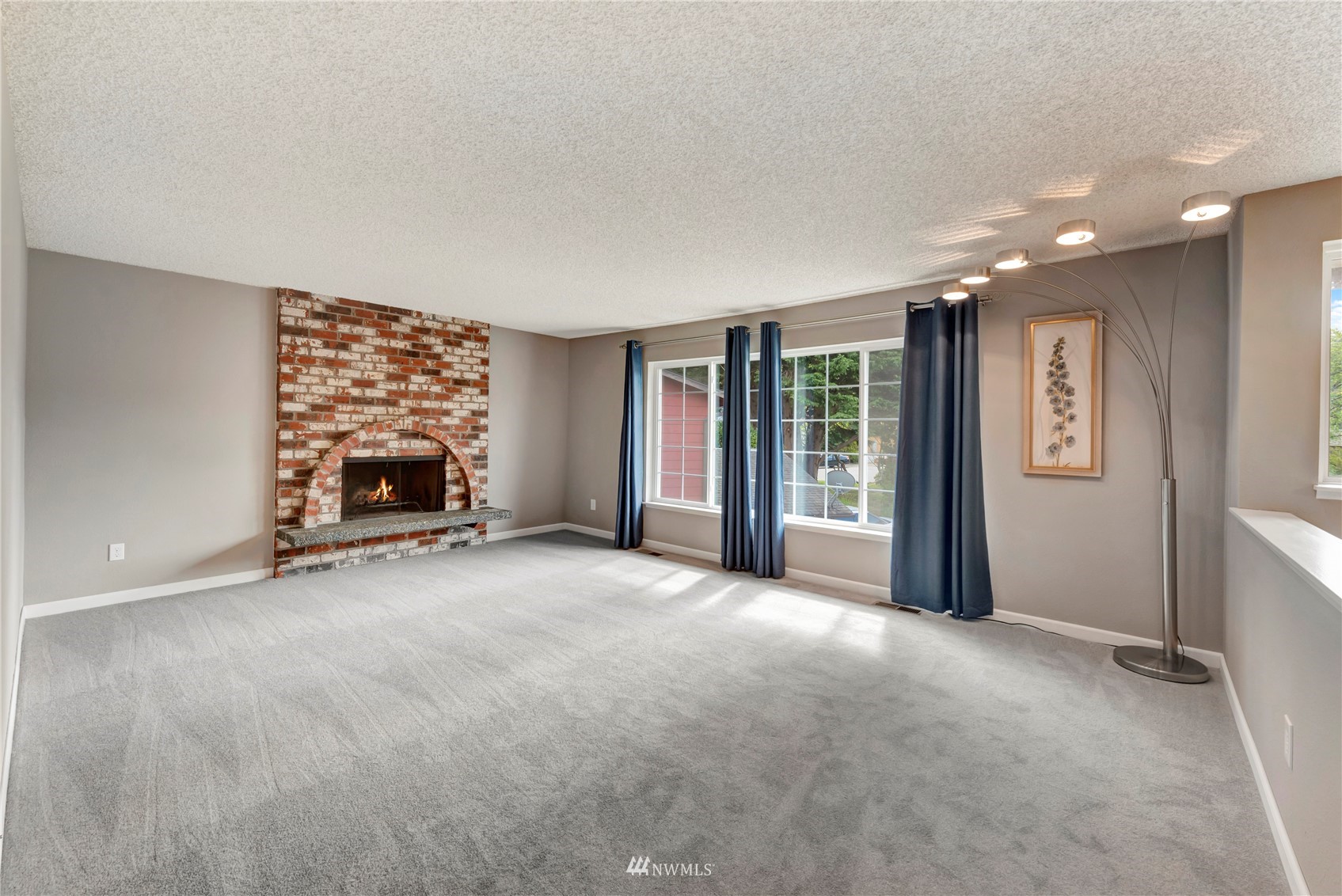 11046 Southeast 187th Court Renton, WA 98055 - Photo 3 of 23 Gallery Image 3