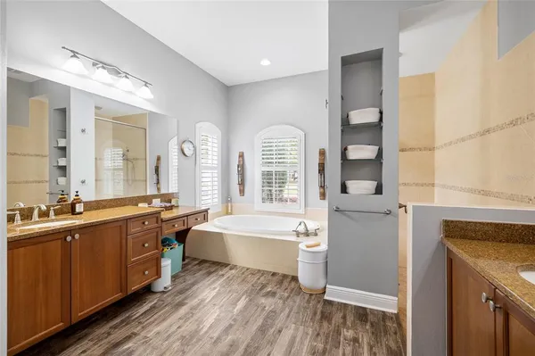 $970,000 | 16109 Ternglade Drive, Lithia, FL 33547
