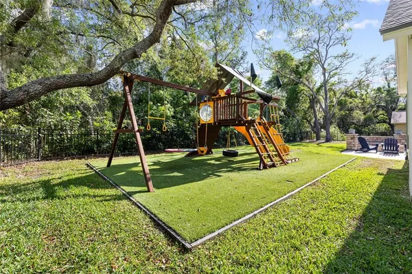 $970,000 | 16109 Ternglade Drive, Lithia, FL 33547