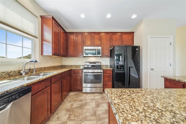 9774 Cummings Street Huntley, IL 60142 - Photo 7 of 26