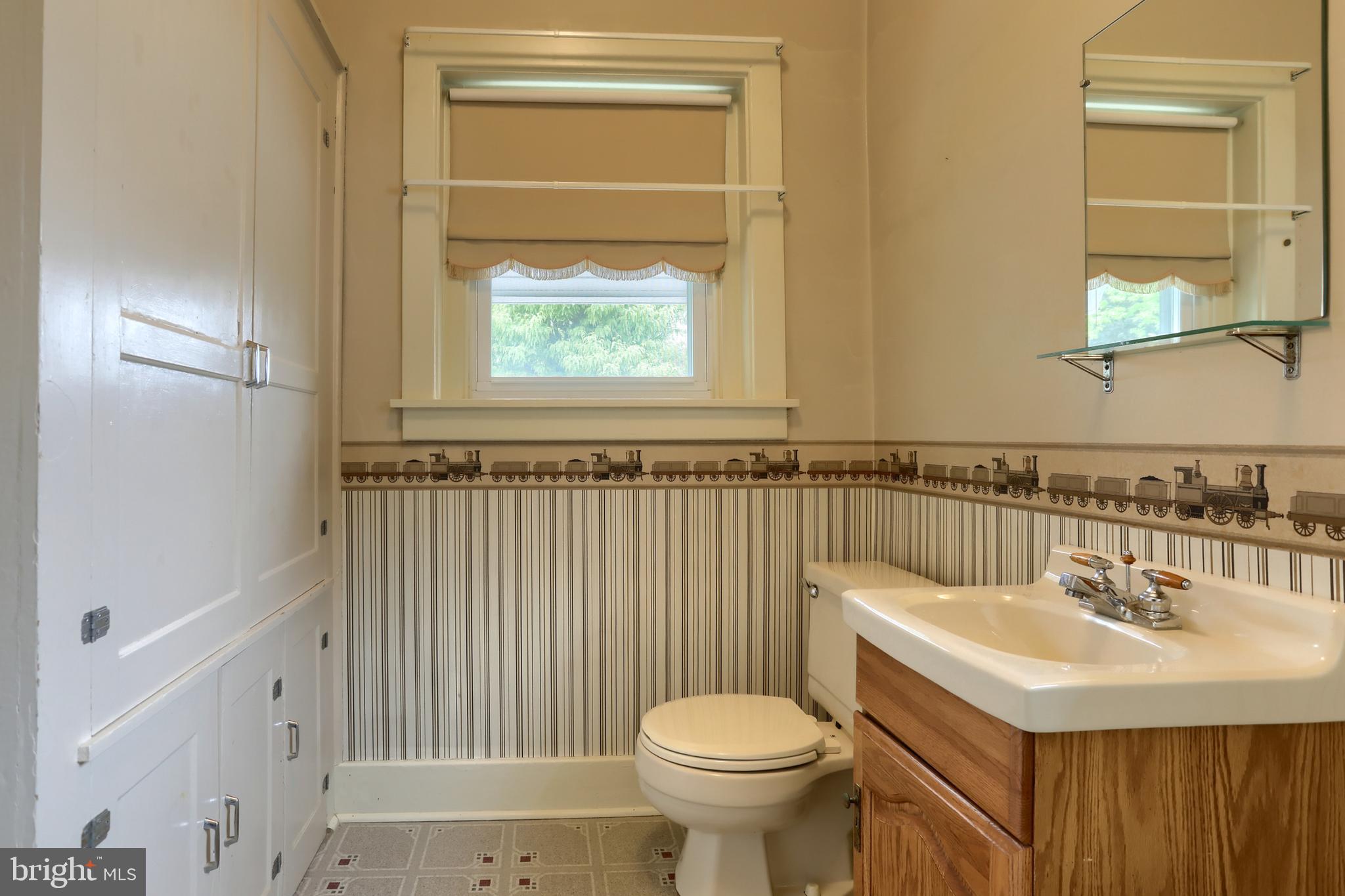 303 South 12th Street Lebanon, PA 17042 - Photo 15 of 32 Powder Room / Built-in Cabinetry
