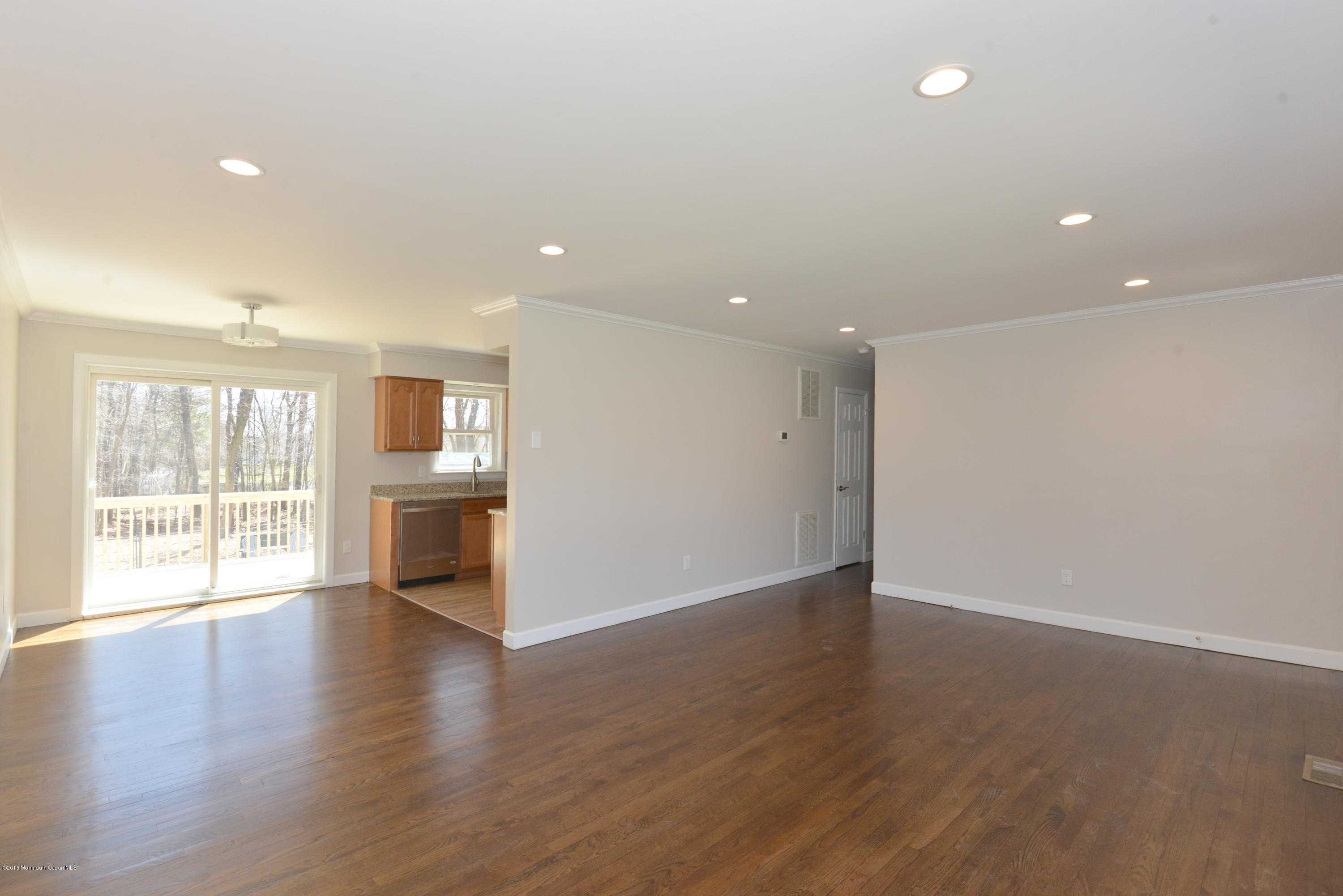 135 Rochelle Avenue Howell, NJ 07731 - Photo 10 of 39 LR 2