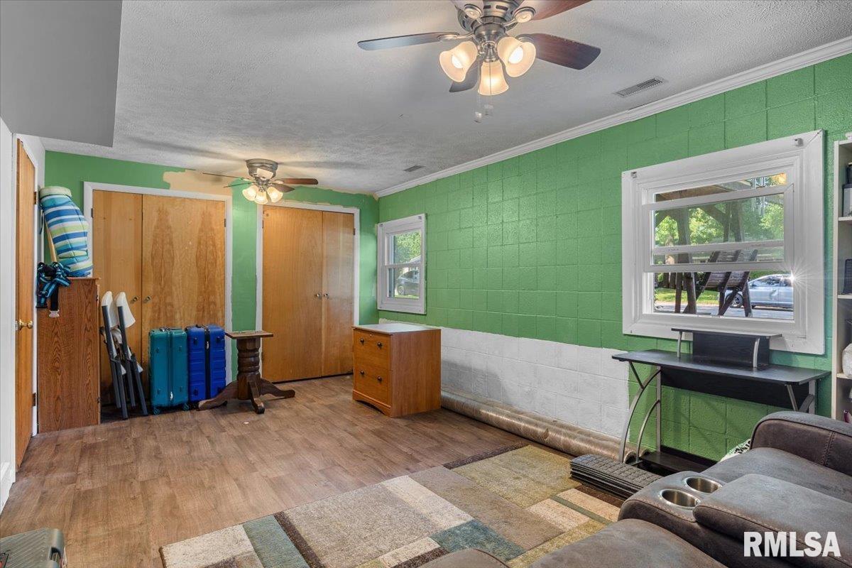 1334 Johnson Lane Springfield, IL 62702 - Photo 23 of 33 Gallery Image 23