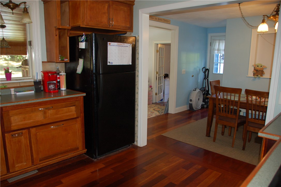 447 Gardiner Road Richmond, RI 02892 - Photo 4 of 20 Gallery Image 4