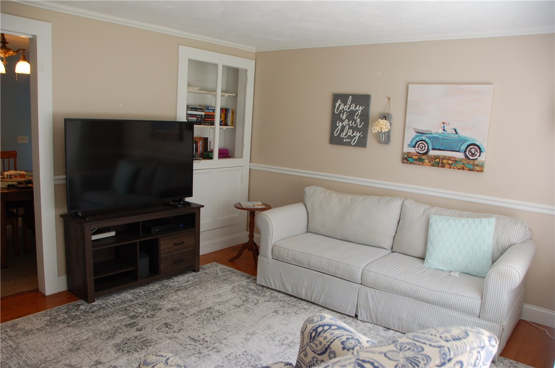 447 Gardiner Road Richmond, RI 02892 - Photo 9 of 20 Gallery Image 9