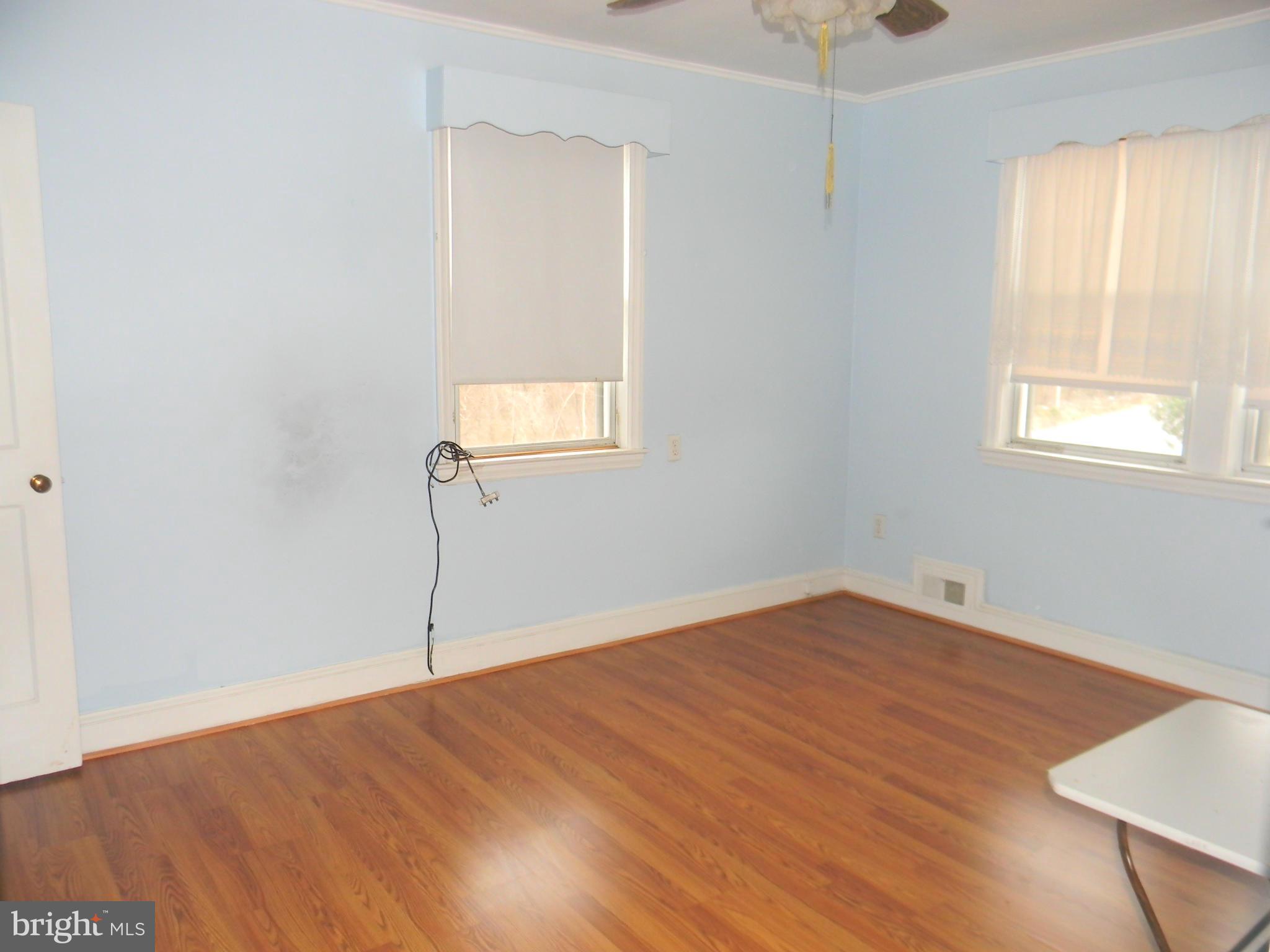 4032 Grantley Road Baltimore, MD 21215 - Photo 10 of 23 Bedroom