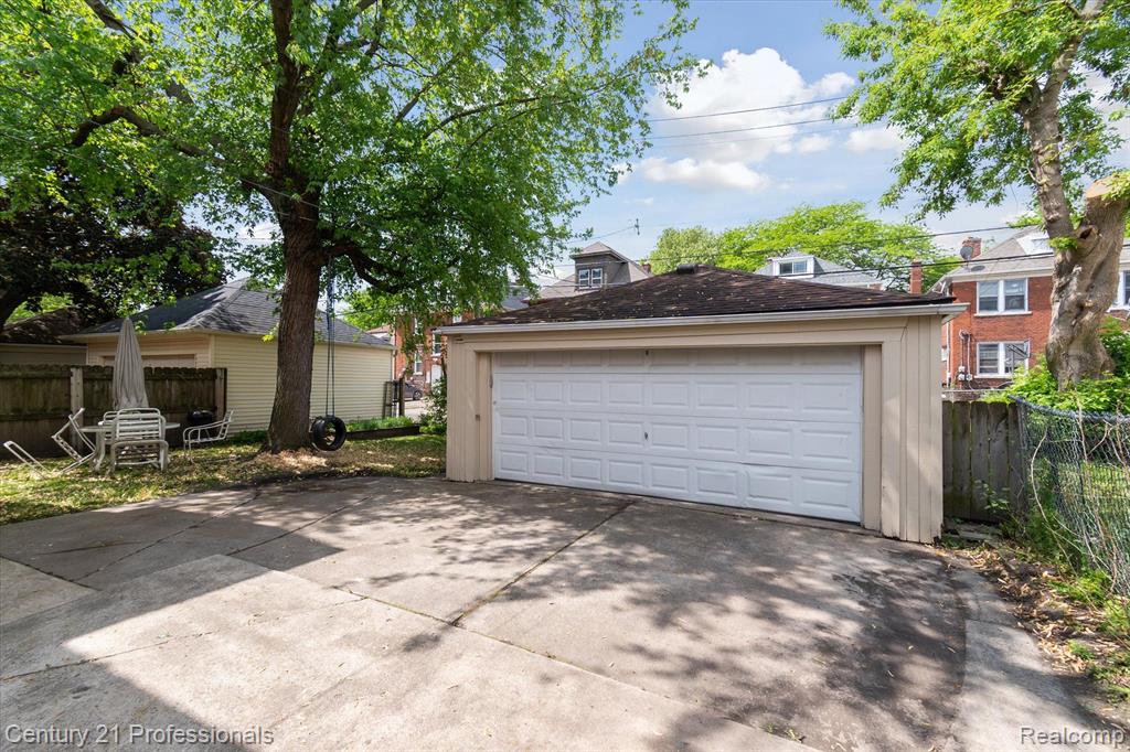 949 Nottingham Road Grosse Pointe Park, MI 48230 - Photo 50 of 56