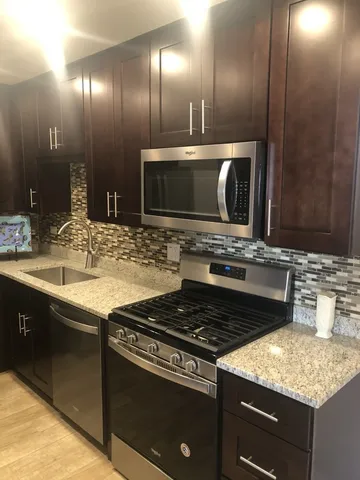 $1,600 | 5358 North Cumberland Avenue, Unit 413, Chicago, IL 60656