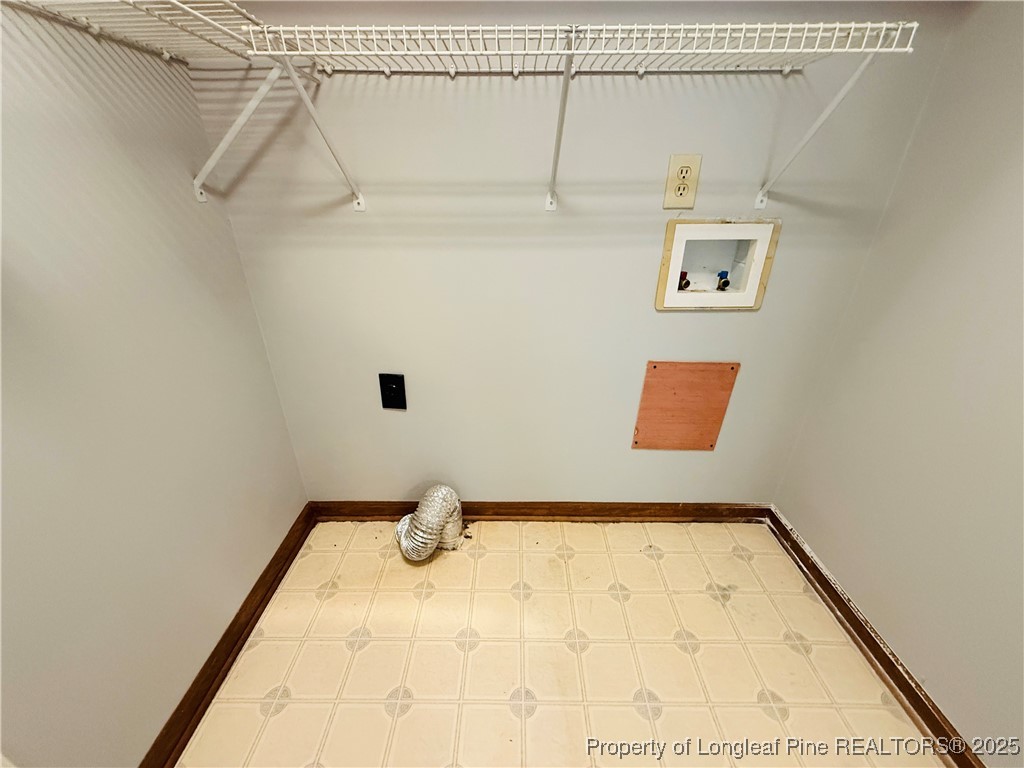 5901 Rehoboth Road Hope Mills, NC 28348 - Photo 9 of 22 a bathroom with a shower