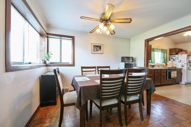 1005 Highmoor Road Lombard, IL 60148 - Photo 3 of 10