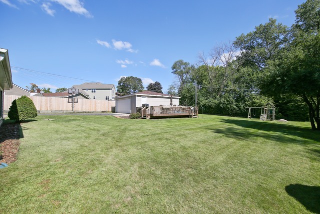 1005 Highmoor Road Lombard, IL 60148 - Photo 9 of 10