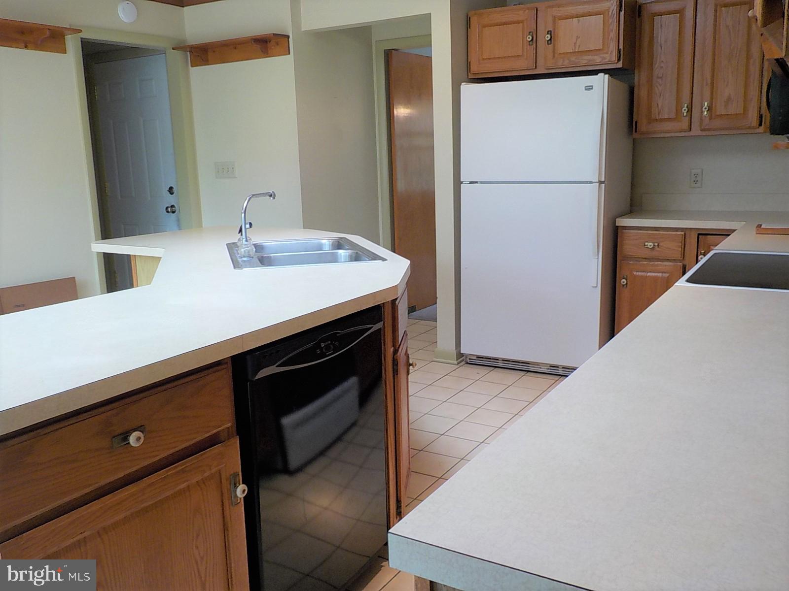 613 Twin Tree Road Salisbury, MD 21801 - Photo 11 of 35 Kitchen View 3
