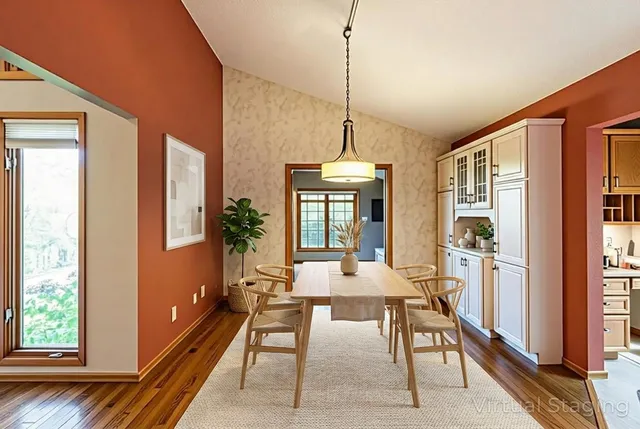 $655,000 | 7030 Birchwood Drive, La Crescent, MN 55947