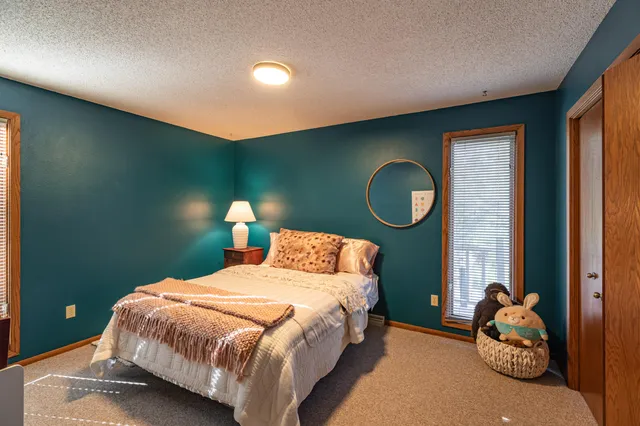 $655,000 | 7030 Birchwood Drive, La Crescent, MN 55947