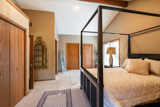 $670,000 | 7030 Birchwood Drive, La Crescent, MN 55947