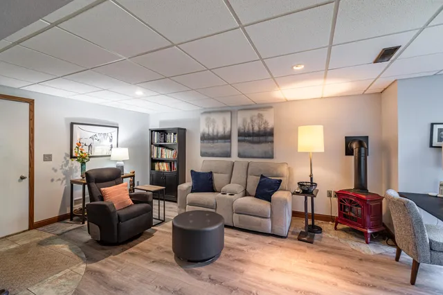 $670,000 | 7030 Birchwood Drive, La Crescent, MN 55947