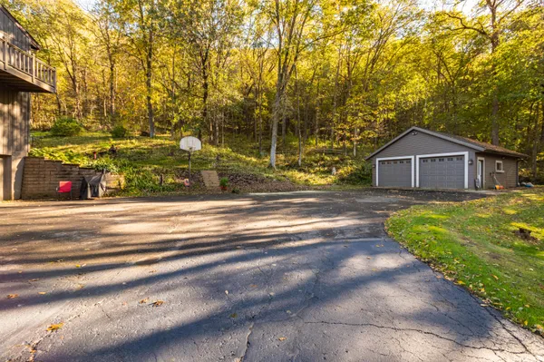 $655,000 | 7030 Birchwood Drive, La Crescent, MN 55947