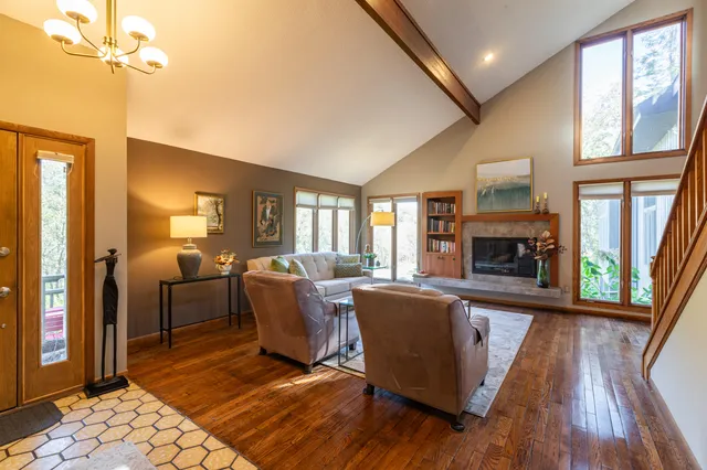 $670,000 | 7030 Birchwood Drive, La Crescent, MN 55947