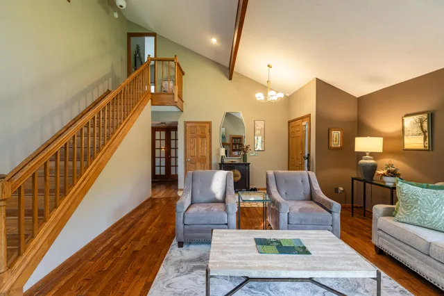 $670,000 | 7030 Birchwood Drive, La Crescent, MN 55947