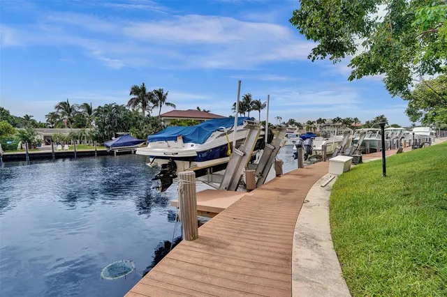 $395,000 | 2500 Northeast 36th Street, Unit 8, Lighthouse Point, FL 33064