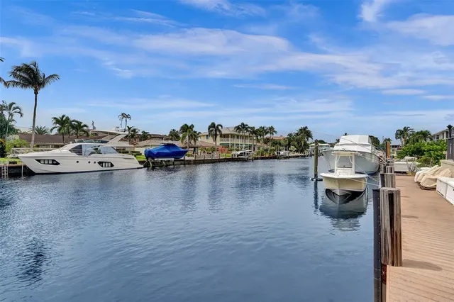 $395,000 | 2500 Northeast 36th Street, Unit 8, Lighthouse Point, FL 33064