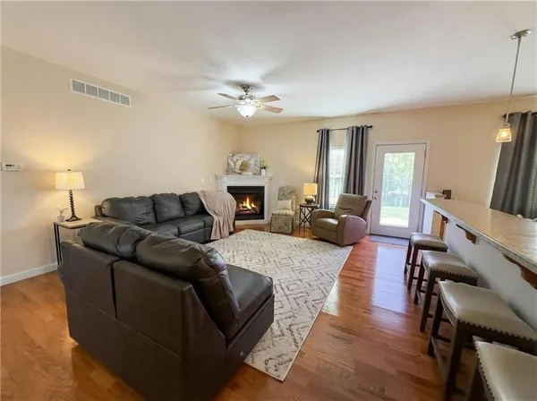 $389,900 | 1902 Walton Bend, Maryville, MO 64468