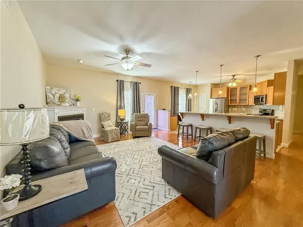 $389,900 | 1902 Walton Bend, Maryville, MO 64468