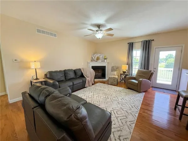 $389,900 | 1902 Walton Bend, Maryville, MO 64468