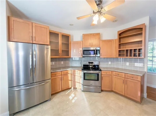 $389,900 | 1902 Walton Bend, Maryville, MO 64468