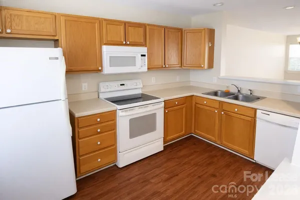 $1,650 | 10034 Pergola View Court, Charlotte, NC 28213