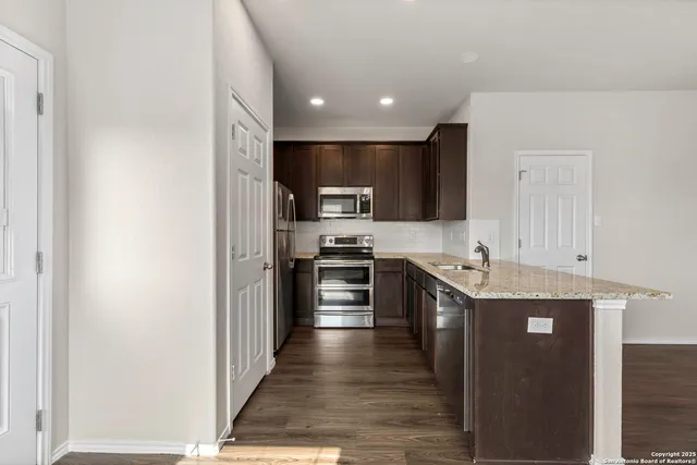 $1,750 | 5507 Haven Springs, Unit 1, Converse, TX 78109