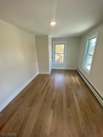 $2,800 | 323 Rutherford Avenue, Unit 3, Franklin, NJ 07416